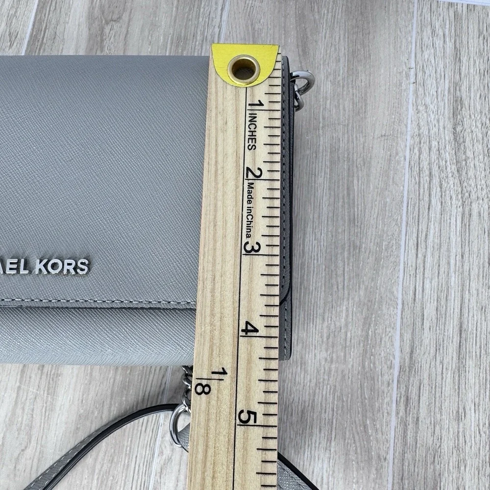 Michael Kors Gray Saffiano Leather Crossbody Wallet Chain Strap‎ Clutch